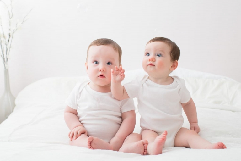 twin baby photographer in Bath Bristol