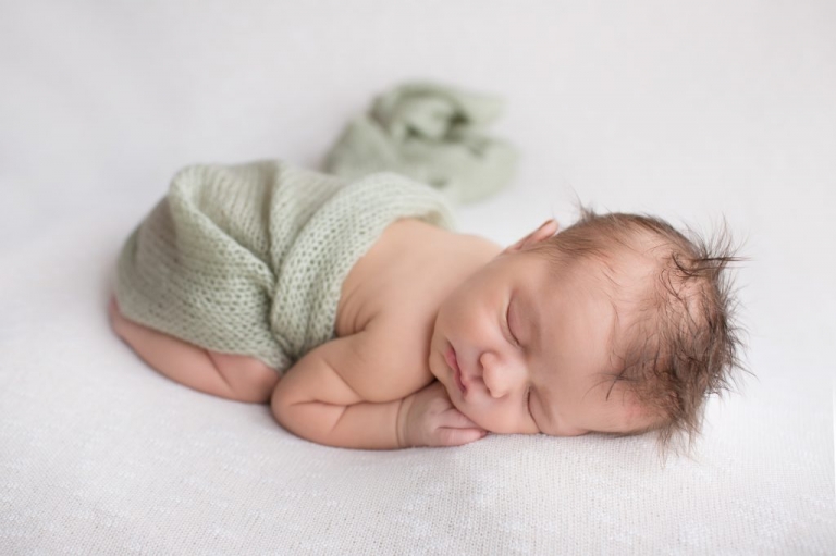 newborn photographer in Bristol